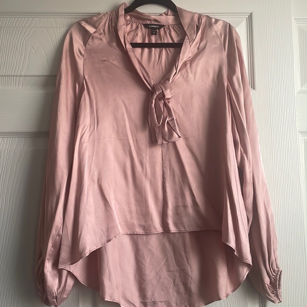 NWOT Express Peach Satin Tie Neck Blouse long Sleeve Top, XS